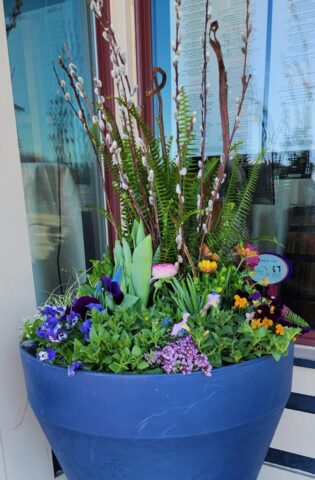 Spring Seasonal Planter in Pewaukee, WI